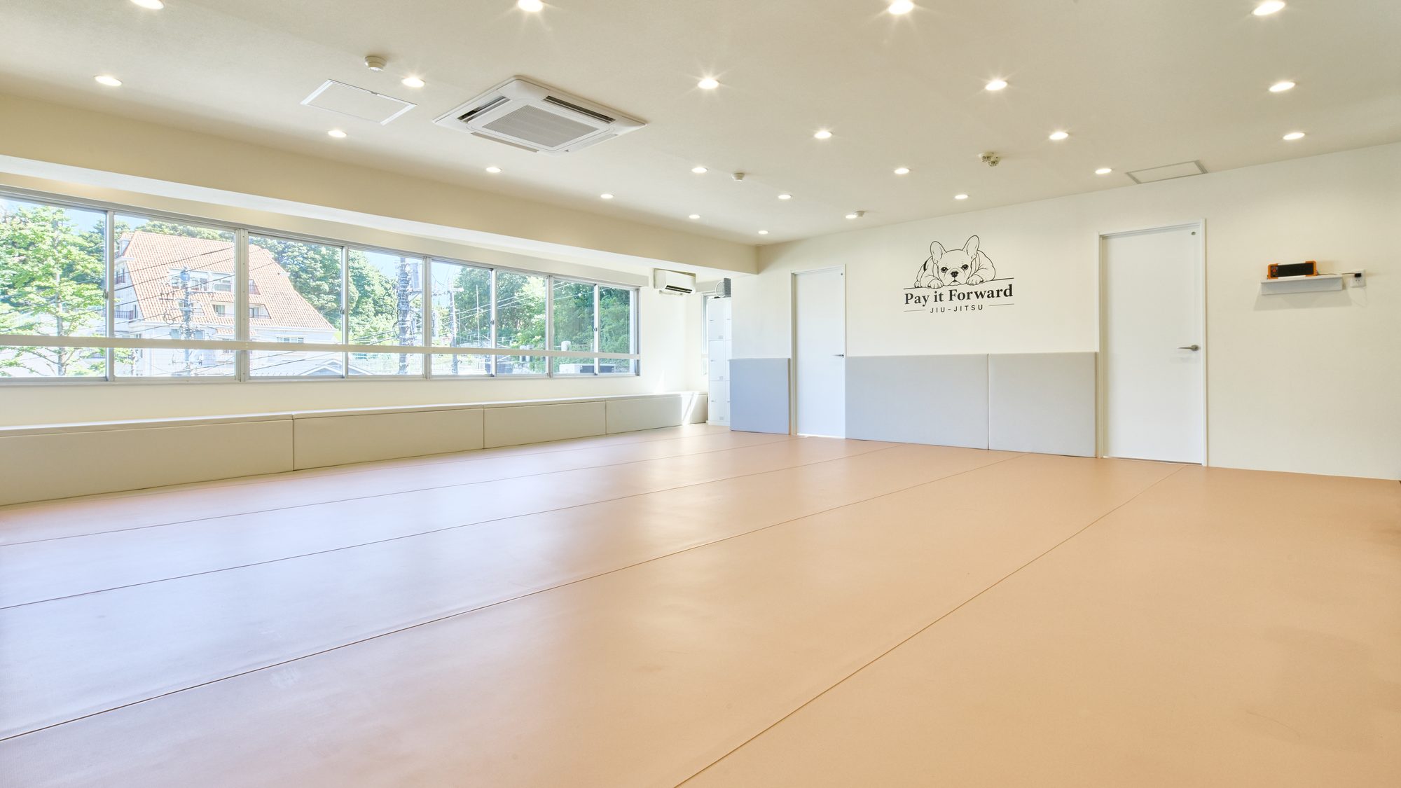 Pay it Forward JIU-JITSU の道場